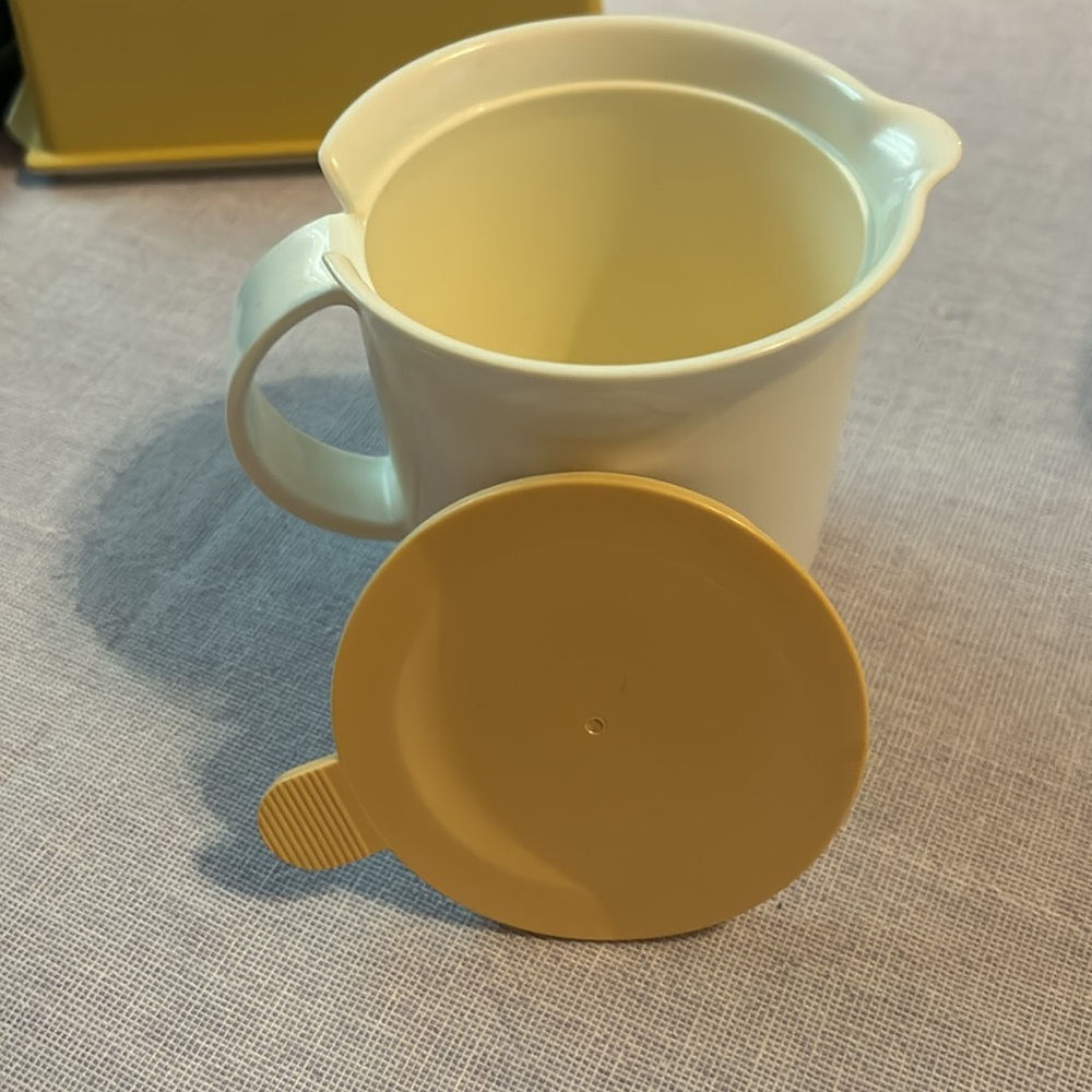 Tupperware set - Picture 5 of 7